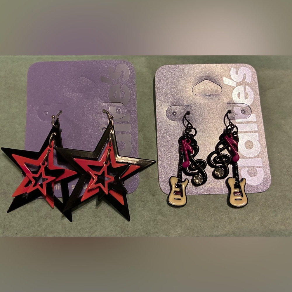 Claire’s Pink & Black Star and Guitar Dangle Earrings